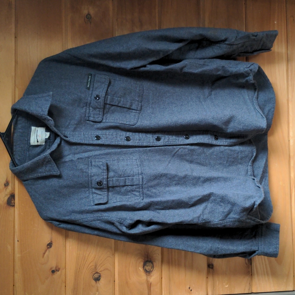 EUC Field and Stream Men's Button Up Shirt